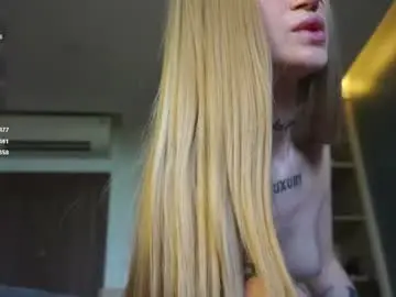 Pluxury_adalheidis  live sex cam