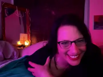 You_can_call_me_e  live sex cam
