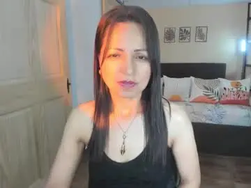 Carlin1511  live sex cam