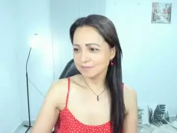 Carlin1511  live sex cam