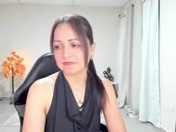 Carlin1511  live sex cam