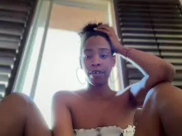 Cum2charmxx  live sex cam