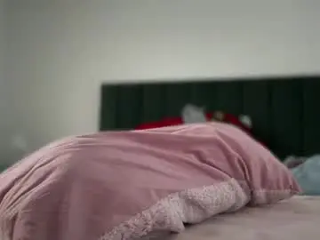 Cum2charmxx  live sex cam