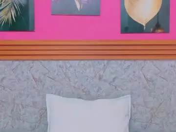 Ebonyndsavage  live sex cam