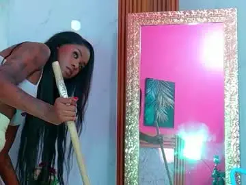 Ebonyndsavage  live sex cam