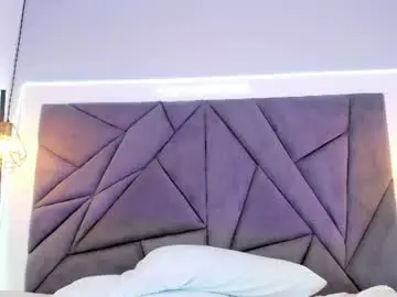 Julietarizof  live sex cam