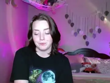 Littlestpuppet  live sex cam