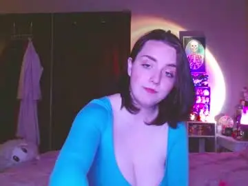 Littlestpuppet  live sex cam