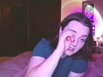 Littlestpuppet  live sex cam