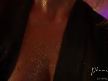 Phoenix_taylor  live sex cam