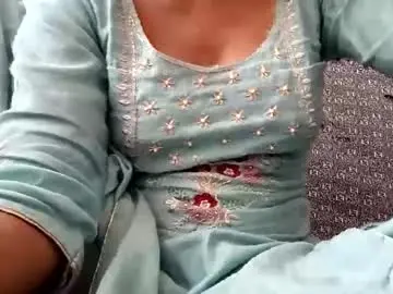 Roop_sexy642  live sex cam