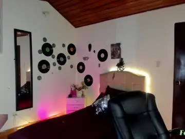 Vampirella_crazy  live sex cam