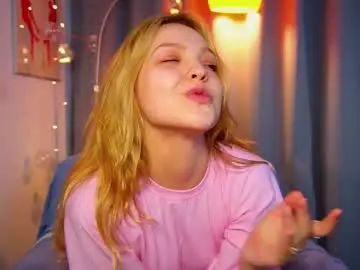 Alice_tucci  live sex cam