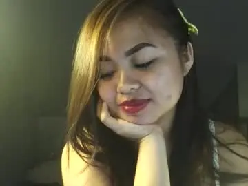 Chillntalkmami  live sex cam