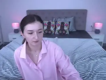 Cyrenaluxe  live sex cam
