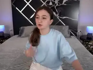 Cyrenaluxe  live sex cam