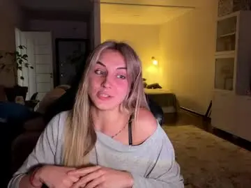 Dandykatty  live sex cam