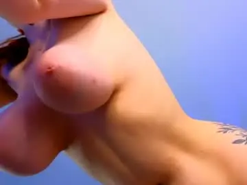 Hotbustybabex  live sex cam