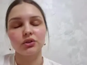 Josievaughan  live sex cam