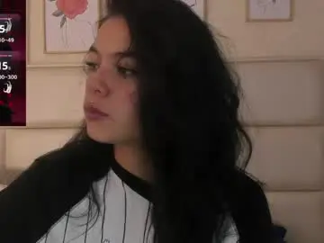 Kikii_1  live sex cam