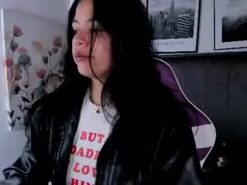 Kikii_1  live sex cam