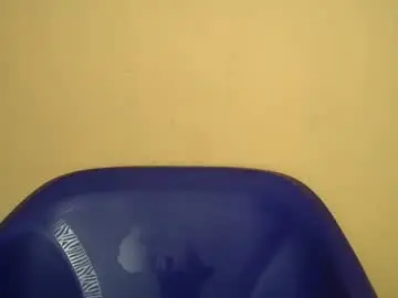 Mammy31  live sex cam