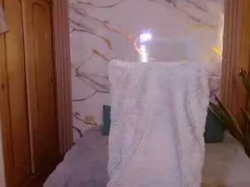 W_kittycat  live sex cam