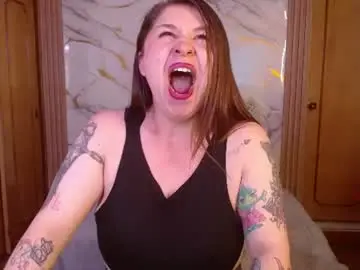 W_kittycat  live sex cam