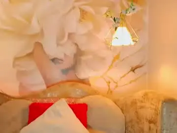 Bella_moonlight_cr  live sex cam
