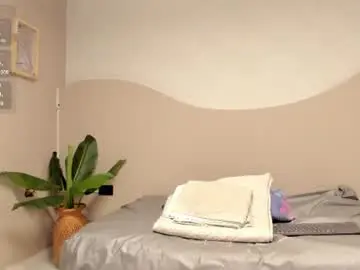 Brennda_rios  live sex cam