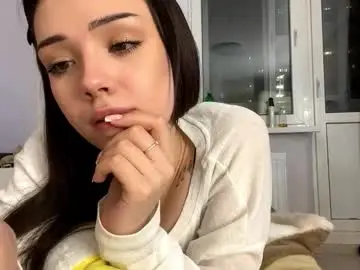 Chiekodavanzo  live sex cam