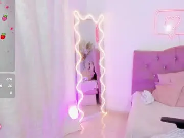 Hanni_tay  live sex cam