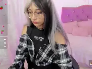 Hanni_tay  live sex cam