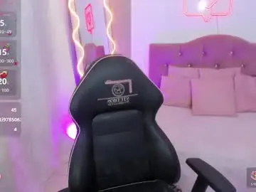 Hanni_tay  live sex cam