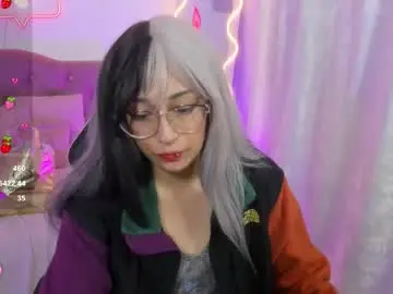 Hanni_tay  live sex cam