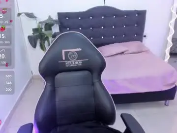 Hanni_tay  live sex cam