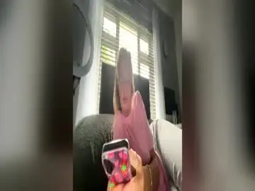 Jadey12345  live sex cam