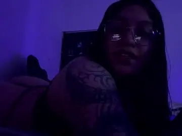 Lilyhotson  live sex cam