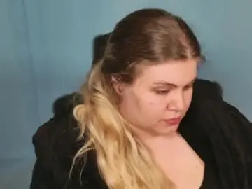 Love_wiggy18  live sex cam