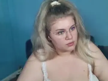 Love_wiggy18  live sex cam