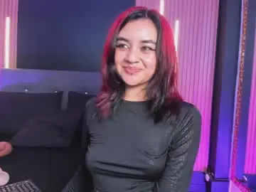 Lucywalkeer  live sex cam