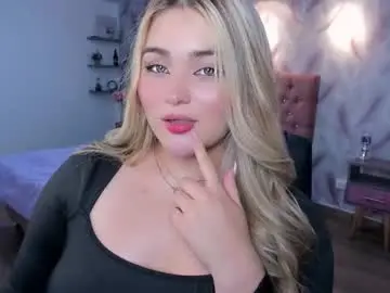 Luna_volk  live sex cam