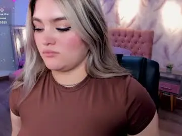 Luna_volk  live sex cam