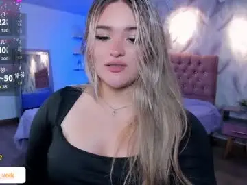 Luna_volk  live sex cam