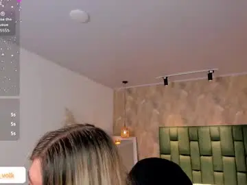 Luna_volk  live sex cam