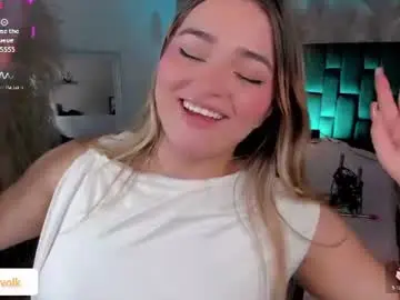 Luna_volk  live sex cam