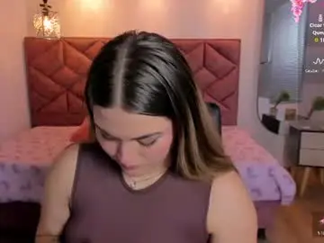 Luna_volk  live sex cam