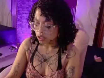 Miahernadezpri  live sex cam