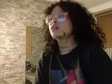 Miahernadezpri  live sex cam