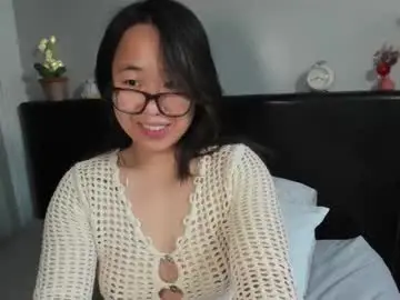 Naughtynerdygirl  live sex cam